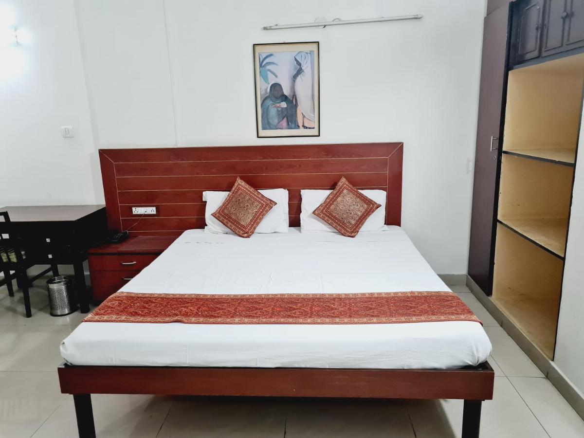 Ywca International Guest House Yeni Delhi Dış mekan fotoğraf
