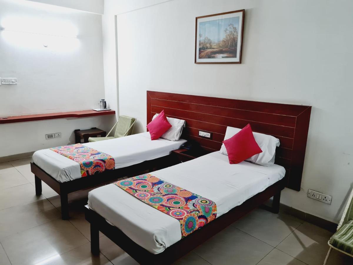 Ywca International Guest House Yeni Delhi Dış mekan fotoğraf